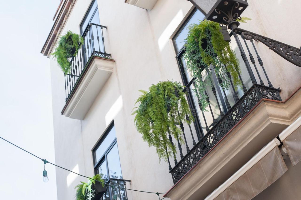 The Corner House Hotel Seville Exterior photo