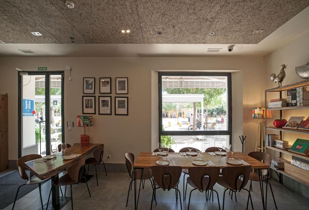 The Corner House Hotel Seville Exterior photo
