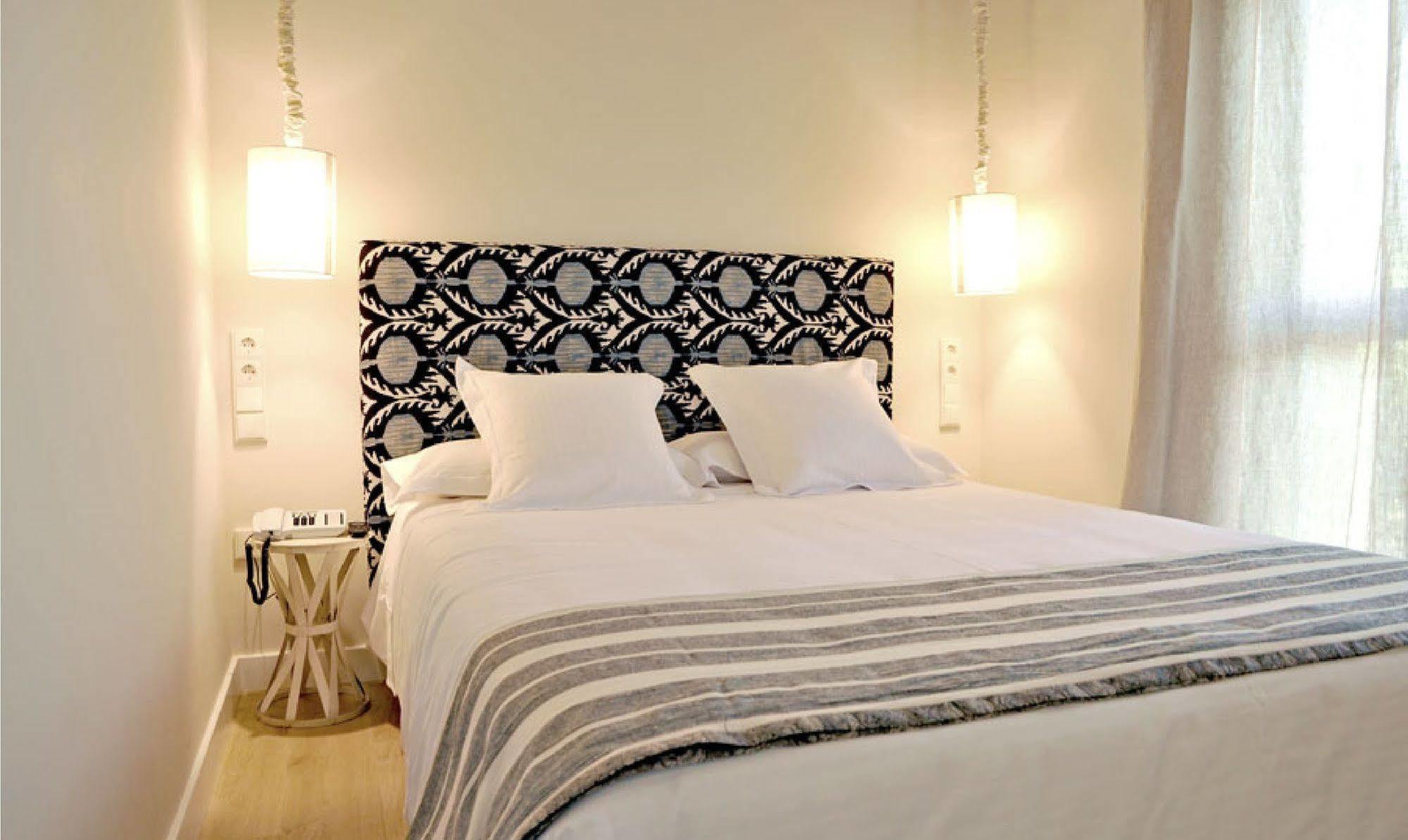 The Corner House Hotel Seville Exterior photo